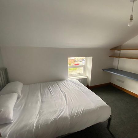 Room In A Shared House Bangor  Extérieur photo