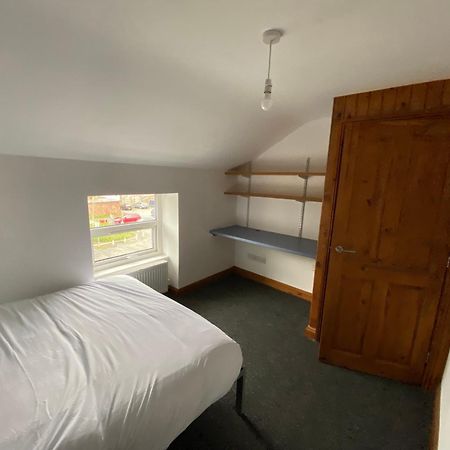 Room In A Shared House Bangor  Extérieur photo